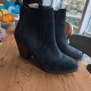Elegant Black Suede Ankle Booties